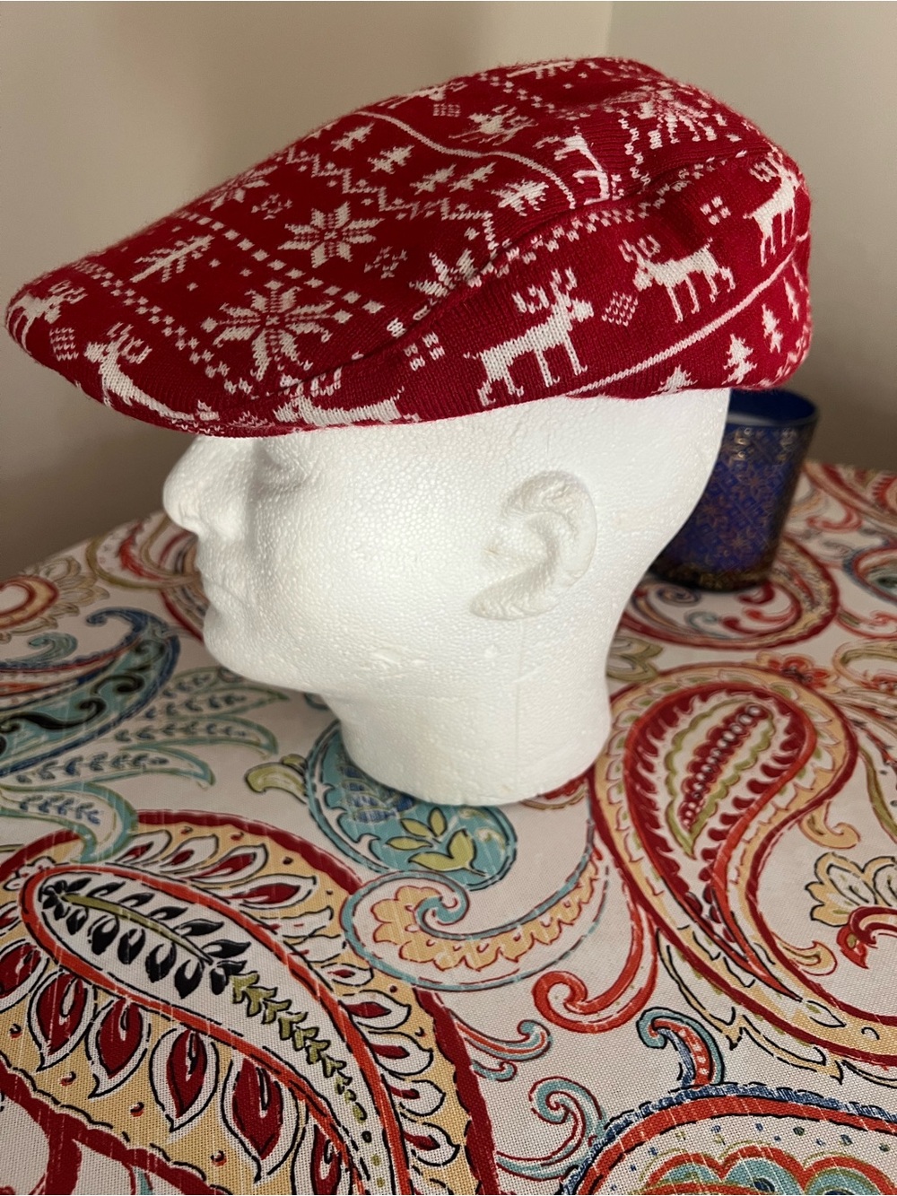 Holiday Nordic Newsboy Cap – Red & White Reindeer Snowflake Hat, like new
